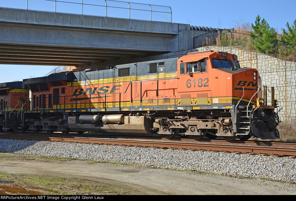 BNSF 6182